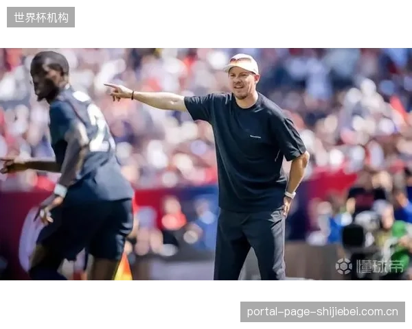 双核经历不同联赛节奏锤炼,纳格尔斯曼需整合其在英超与德甲的战术习惯。 双核经历不同联赛节奏锤炼,纳格尔斯曼需整合其在英超与德甲的战术习惯。